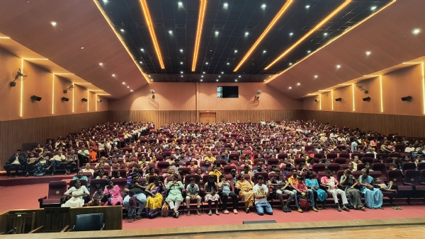 धमाकेदार ट्रेलर प्रदर्शित