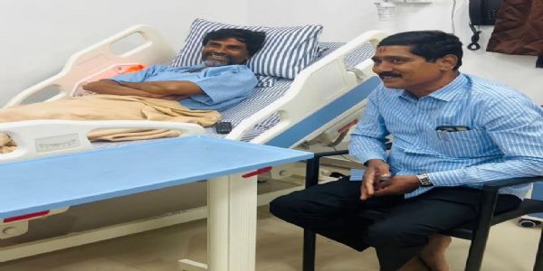 छ. संभाजीनगर : खासदार बजरंग सोनवणेंनी घेतली जरांगेंची भेट