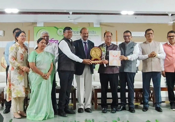विद्यापीठस्तरीय उत्कृष्ट महाविद्यालयासह सरदार पटेल महाविद्यालयाला ४ पुरस्कार..