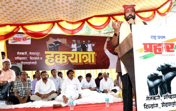 “जात–धर्माच्या राजकारणाने देश फाटतोय; हक्कासाठी उभे राहा” — बच्चू कडू