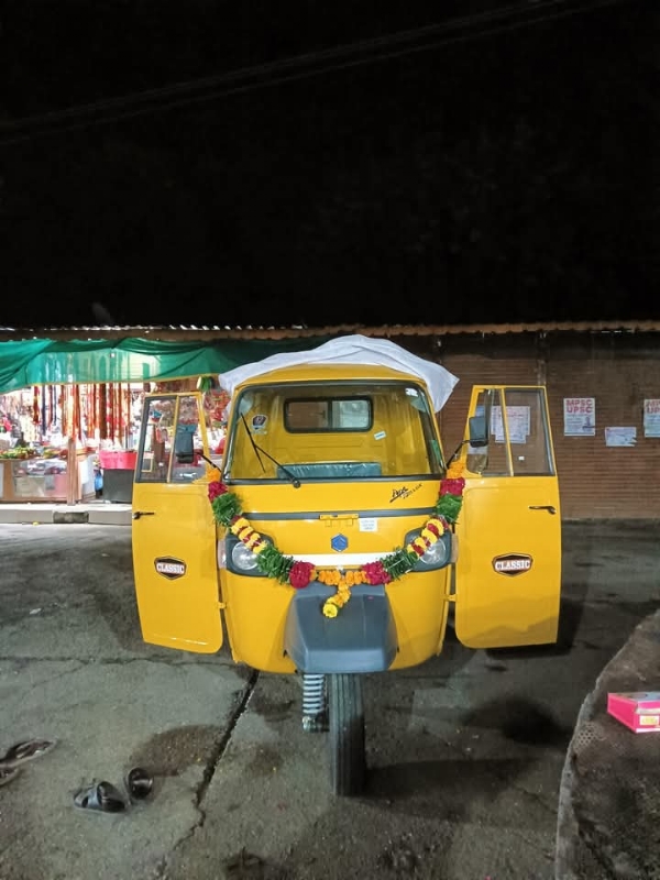 लातूर शहरात बेशिस्त वाहनचालकांवर पोलिसांचा चाबूक