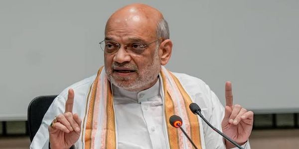 दहशतवाद्यांनी बर्फवृष्टीचा फायदा घेऊन घुसखोरी करू नये , सुरक्षा दलांनी सज्ज रहावे - अमित शाह