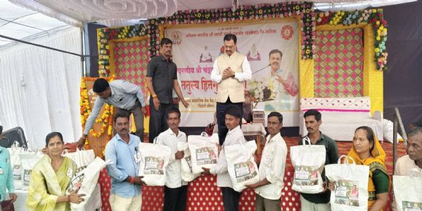 छ. संभाजीनगर : चंद्रकांतदादा मोरे यांचा अमृततुल्य हितगुज सोहळा सोयगाव येथे संपन्न