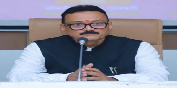 पदवीधर मतदारसंघासाठी पदवीधारकांनी मतदार नोंदणी करावी - जिल्हाधिकारी