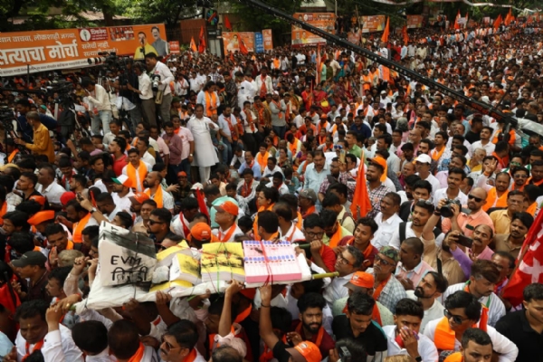 ईव्हीएम तिरडी