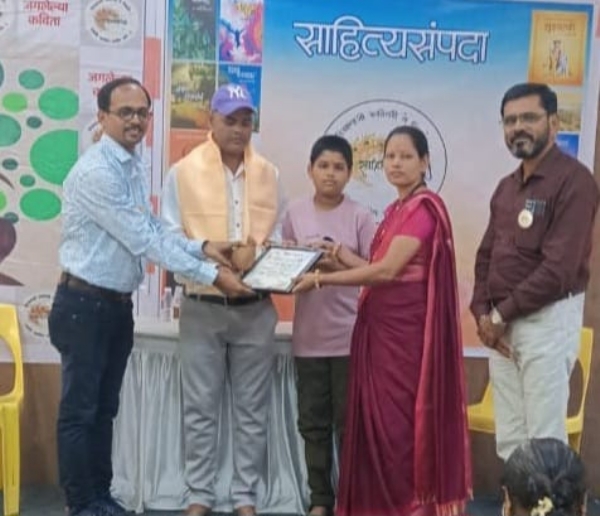 पती-पत्नीचा समाजरत्न सन्मान — समाजसेवेसाठी सचिन आणि मंगला डाकी दांपत्य गौरवले