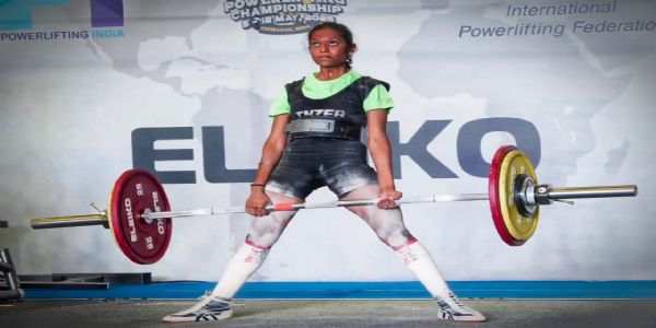 रत्नागिरी : राष्ट्रीय पातळीवर रिंगणे गावची मानसी हांदेचे यश