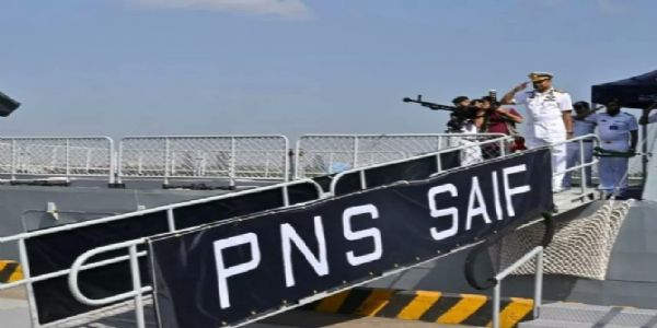 १९७१ च्या युद्धानंतर पहिल्यांदाच पाकिस्तानी युद्धनौका बांगलादेशात