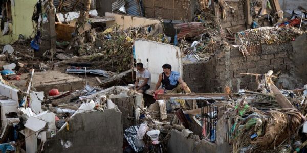 फिलीपिन्स फंग-वोंग वादळ: आतापर्यंत चार जणांचा मृत्यू; १४ लाखांहून अधिक लोक बेघर