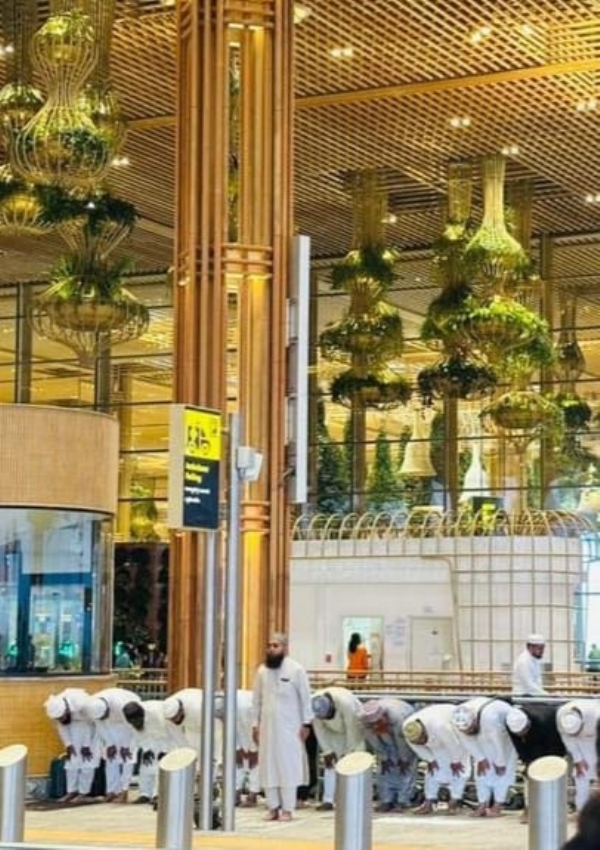 Namaz at Bengaluru Airport Namaz at Bengaluru Airport