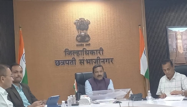 मृद व जलसंधारणावर भर द्या- जिल्हाधिकारी दिलीप स्वामी