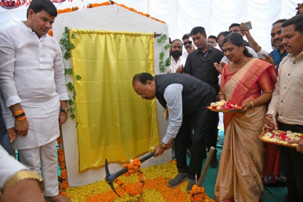 विपश्यना केंद्राने संस्कारक्षम पिढी तयार करावी पालकमंत्री चंद्रशेखर बावनकुळे विपश्यना केंद्राने संस्कारक्षम पिढी तयार करावी पालकमंत्री चंद्रशेखर बावनकुळे