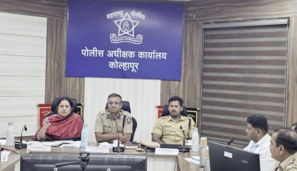 कोल्हापूर शहरातील वाढत्या वाहतूक समस्येचा आढावा कोल्हापूर शहरातील वाढत्या वाहतूक समस्येचा आढावा