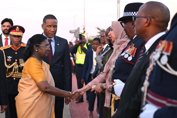President attends Angola 50th Independence Day celebrations President attends Angola 50th Independence Day celebrations