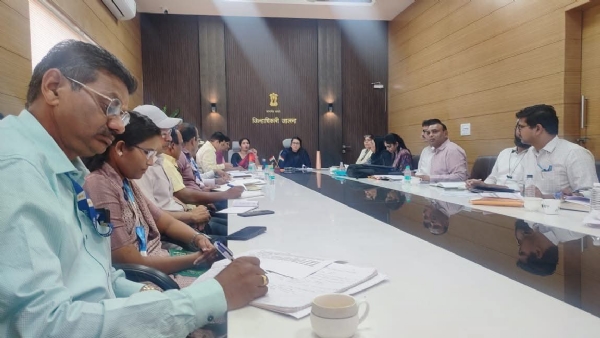 जिल्हा सल्लागार व व्यवस्थापन समितीची बैठक संपन्न