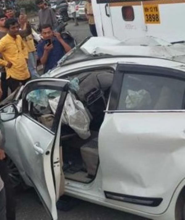 नवले पुलावर भीषण अपघात नवले पुलावर भीषण अपघात