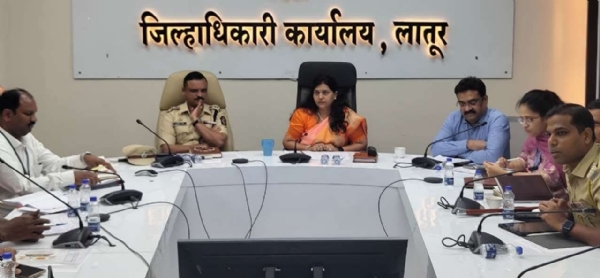 जिल्हाधिकारी वर्षा ठाकूर-घुगे यांनी