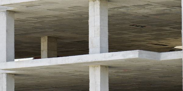 अमरावती : नियमबाह्य ईमारत पाडण्याचे आदेश