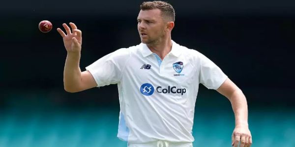 जोश हेझलवूड दुखापतीमुळे पहिल्या अ‍ॅशेस कसोटी सामन्याला मुकणार