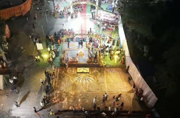 महाराष्ट्रातील सर्वात मोठ्या बोटिंग रेस ने कौडण्यपूरच्या अंबा रुख्मिणी महोत्सव 2025 ची सुरुवात एक लक्ष दीपोत्सवाने उजळले श्री रुख्मिणीचे माहेरघर महाराष्ट्रातील सर्वात मोठ्या बोटिंग रेस ने कौडण्यपूरच्या अंबा रुख्मिणी महोत्सव 2025 ची सुरुवात एक लक्ष दीपोत्सवाने उजळले श्री रुख्मिणीचे माहेरघर