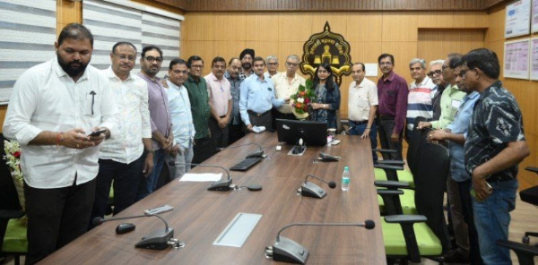 कर आकारणीतील सुधारणा : क्रीडाई अमरावतीतर्फे आयुक्त सौ. सौम्या शर्मा चांडक यांचा सत्कार कर आकारणीतील सुधारणा : क्रीडाई अमरावतीतर्फे आयुक्त सौ. सौम्या शर्मा चांडक यांचा सत्कार