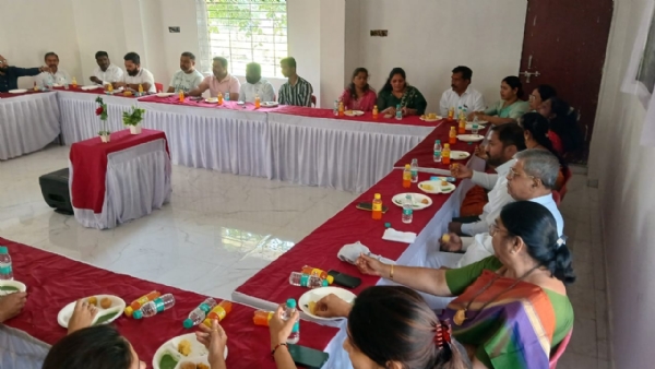 प्रभाग क्रमांक 1 मध्ये ‘सर्वपक्षीय इच्छुक उमेदवारांचा स्नेह संवाद’ कार्यक्रम संपन्न . प्रभाग क्रमांक 1 मध्ये ‘सर्वपक्षीय इच्छुक उमेदवारांचा स्नेह संवाद’ कार्यक्रम संपन्न .