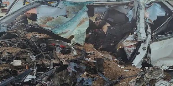 मध्य प्रदेश : भरधाव कारची ट्रॅक्टर-ट्रॉलीला धडक, ५ जणांचा मृत्यू