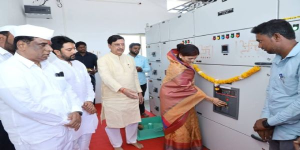 लातूर: बाभळगाव येथे 9 मेगावॅट क्षमतेचा सोलार ऊर्जा प्रकल्पाचा शुभारंभ