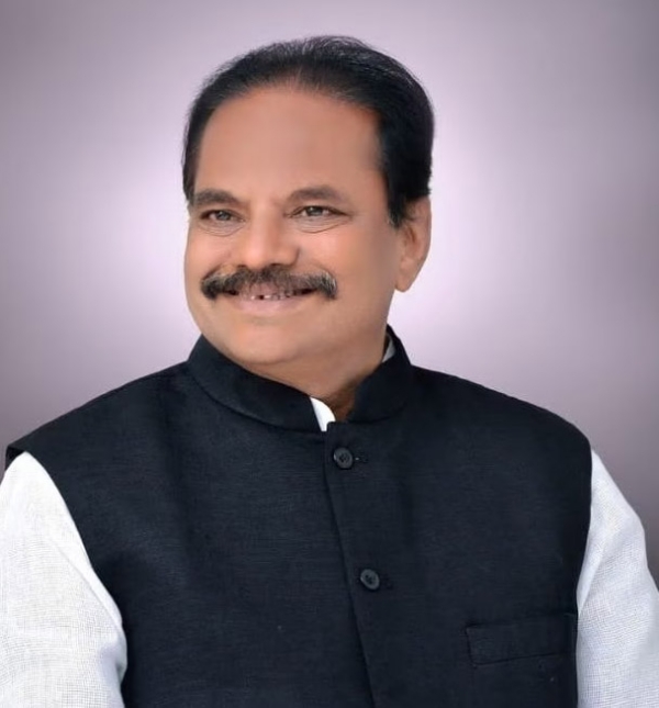 राज्यसभा खासदार डॉ. अनिल बोंडे यांना हैदराबादहून धमकीचा मेल राजापेठ व येवदा पोलिसात तक्रार दाखल राज्यसभा खासदार डॉ. अनिल बोंडे यांना हैदराबादहून धमकीचा मेल राजापेठ व येवदा पोलिसात तक्रार दाखल