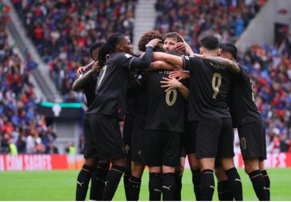 फिफा विश्वचषक २०२६: पोर्तुगालचा संघ सलग सातव्यांदा पात्र फिफा विश्वचषक २०२६: पोर्तुगालचा संघ सलग सातव्यांदा पात्र