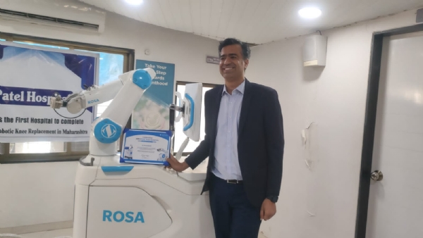 गुडघा प्रत्यारोपणात पनवेल पुढे; रोबोटिक सर्जरीचा अर्धा हजाराचा टप्पा गुडघा प्रत्यारोपणात पनवेल पुढे; रोबोटिक सर्जरीचा अर्धा हजाराचा टप्पा