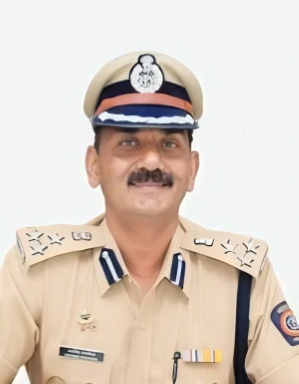 सराईत गुन्हेगारावर कारवाई करा : पोलीस आयुक्त अरविंद चावरिया सराईत गुन्हेगारावर कारवाई करा : पोलीस आयुक्त अरविंद चावरिया