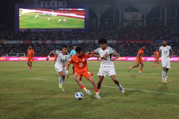 २२ वर्षांनंतर बांगलादेशकडून भारत पराभूत २२ वर्षांनंतर बांगलादेशकडून भारत पराभूत