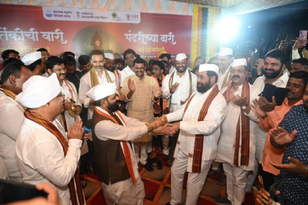 उपमुख्यमंत्री एकनाथ शिंदे उपमुख्यमंत्री एकनाथ शिंदे