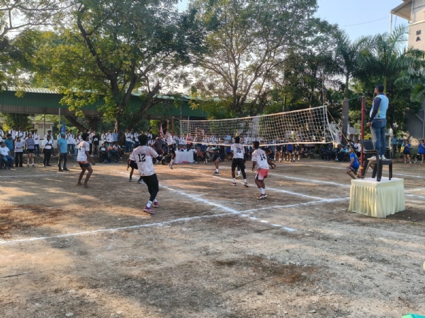 पालघर येथे मुंबई विद्यापीठाच्या व्हॉलीबॉल स्पर्धेत झुंझुनवाला व एनके महाविद्यालय अंतिम विजेते