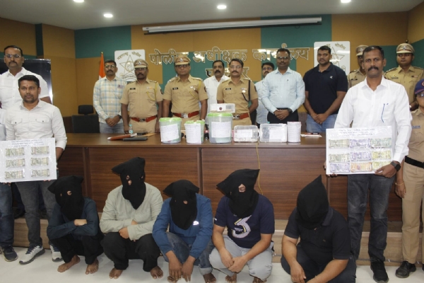 नेपाळ सीमेवरून चार आरोपी ताब्यात; सुरतमध्ये एकाला अटक – नाकोडा ज्वेलर्स घरफोडी प्रकरणाचा तीन दिवसांत उलगडा