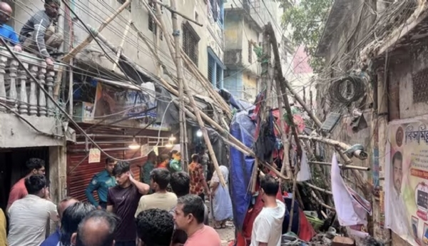 बांगलादेशात ५.५ तीव्रतेचा भूकंप;  3 जणांचा मृत्यू तर 200 हुन अधिक जखमी