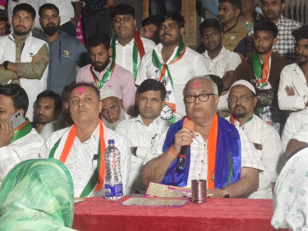 कॉर्नर बैठका उत्स्फूर्त प्रतिसादात