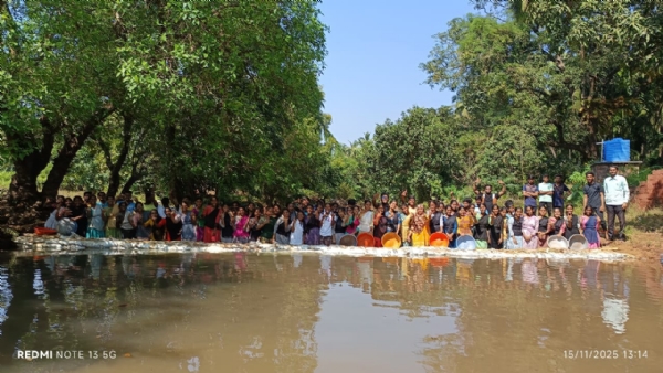 कुर्धे येथे एनएसएसच्या विद्यार्थ्यांनी बांधला बंधारा