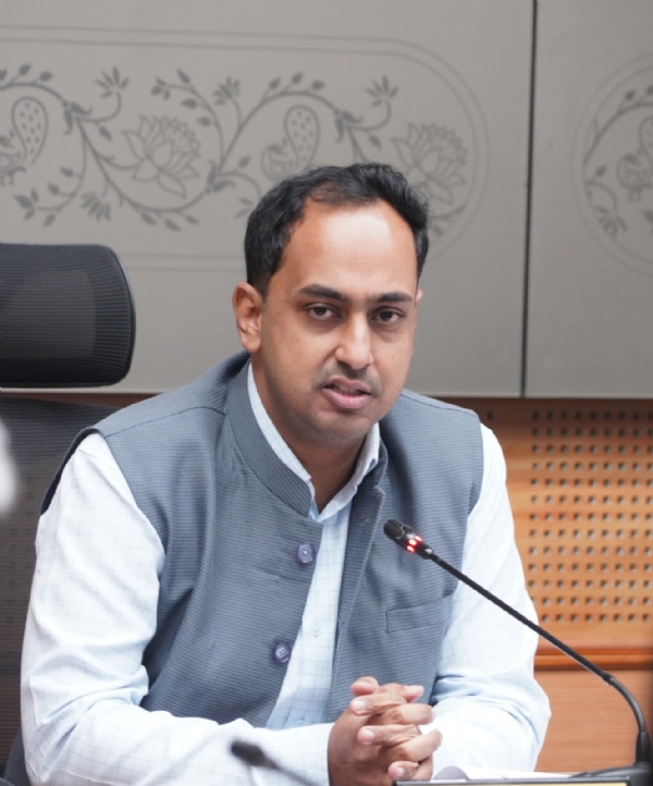 रस्ता भूसंपादनावर सोमवारपर्यंत तोडगा, जिल्हाधिकारी प्रसादांचे आश्वासन