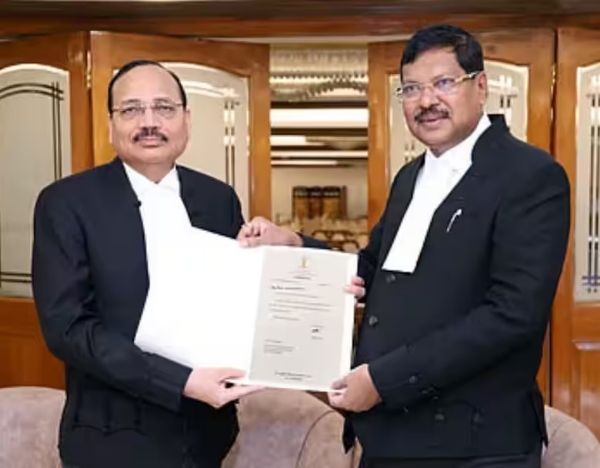 Justice Suryakant  Chief Justice Bhushan Gavai