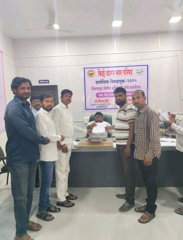 ४ प्रमुख राजकीय पक्षांमध्ये होणार सरळ लढत ४ प्रमुख राजकीय पक्षांमध्ये होणार सरळ लढत