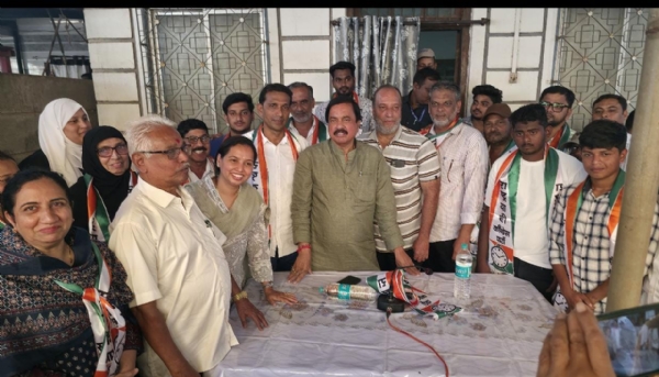 श्रीवर्धनमध्ये विकासाला नवी दिशा; पक्ष प्रवेश सोहळ्यात राष्ट्रवादी काँग्रेसला वाढती साथ श्रीवर्धनमध्ये विकासाला नवी दिशा; पक्ष प्रवेश सोहळ्यात राष्ट्रवादी काँग्रेसला वाढती साथ