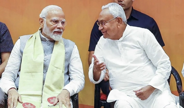 पंतप्रधान मोदी, नितीश कुमार आणि मैथिली ठाकूर यांच्यावर आक्षेपार्ह पोस्ट टाकणाऱ्या व्यक्तीला अटक