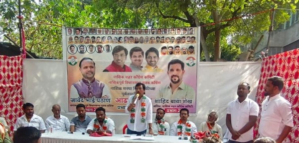 ठेकेदाराच्या खिशात पैसे जावे म्हणून   झाडांची कत्तल करण्याचे पाप  करत आहे -  छाजेड