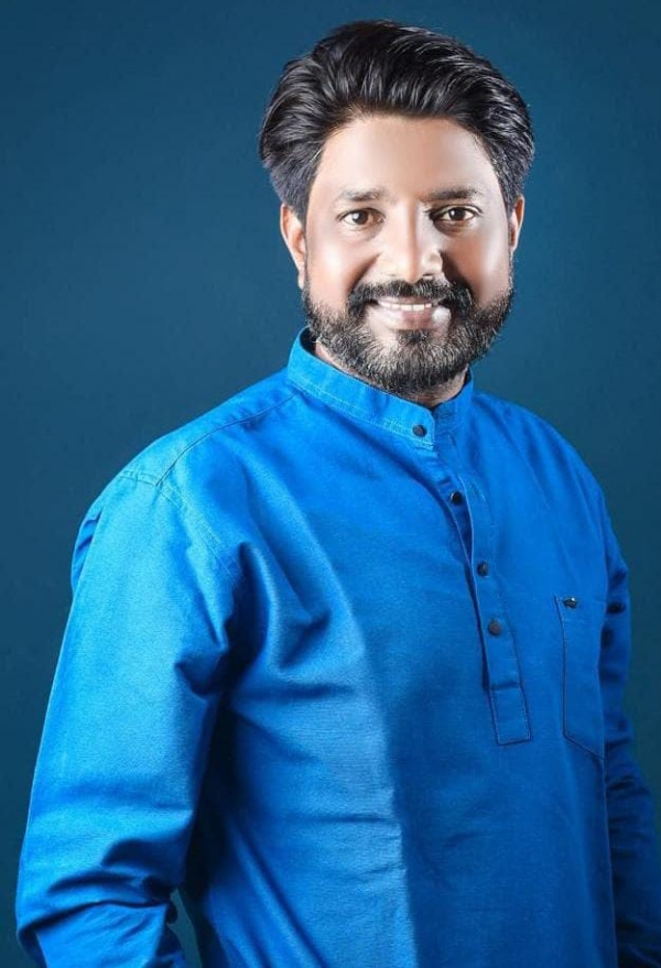 मनमाडला उबाठाच्या नगरसेवक पदाच्या उमेदवाराचा हार्ट अटॅक ने झाला मृत्यू