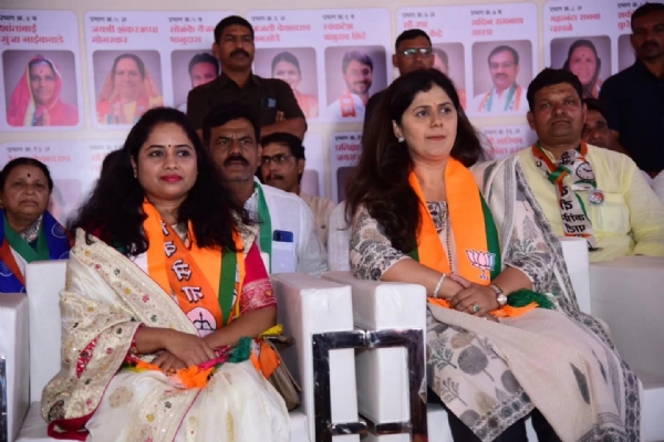 पद्मश्री धर्माधिकारी नगराध्यक्ष पदावर विराजमान होतील