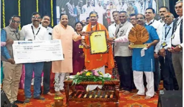 प.पू सद्गुरू आचार्य श्री १००८ स्वामी जितेंद्रनाथ महाराज यांचे आशीर्वचन समाजाप्रति समर्पित सेवा करणारे स्व. डॉ. रमेश गोडबोले हेच खरे सिद्धात्मा प.पू सद्गुरू आचार्य श्री १००८ स्वामी जितेंद्रनाथ महाराज यांचे आशीर्वचन समाजाप्रति समर्पित सेवा करणारे स्व. डॉ. रमेश गोडबोले हेच खरे सिद्धात्मा