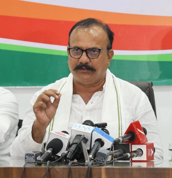 हर्षवर्धन सपकाळ