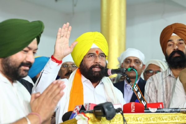 एकनाथ शिंदे घुमान